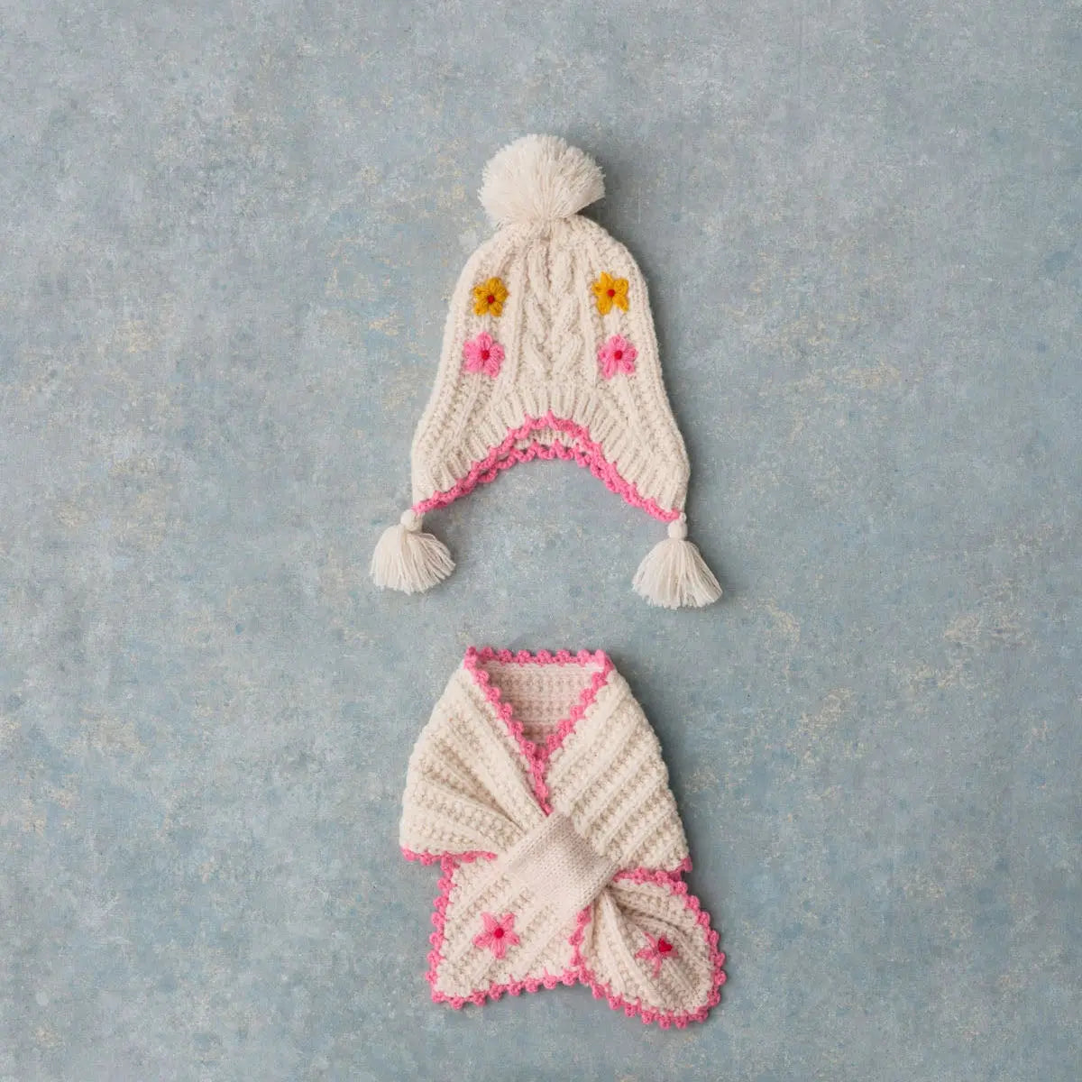 Bonnet Isolina Ecru Louise Misha