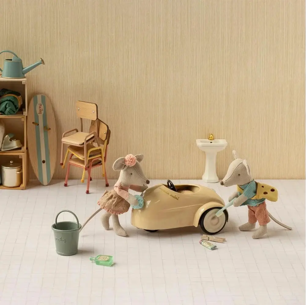 Voiture Souris Sable Maileg