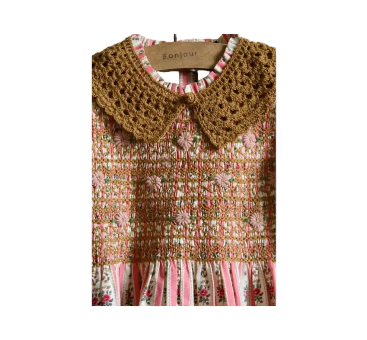 Blouse A Smocks Rayure Tapisserie Rose et son Col Crochet Amovible Bonjour