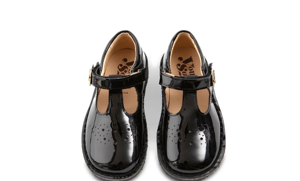 Chaussures Penny T-bar pour enfant en cuir noir vernis Youngsoles