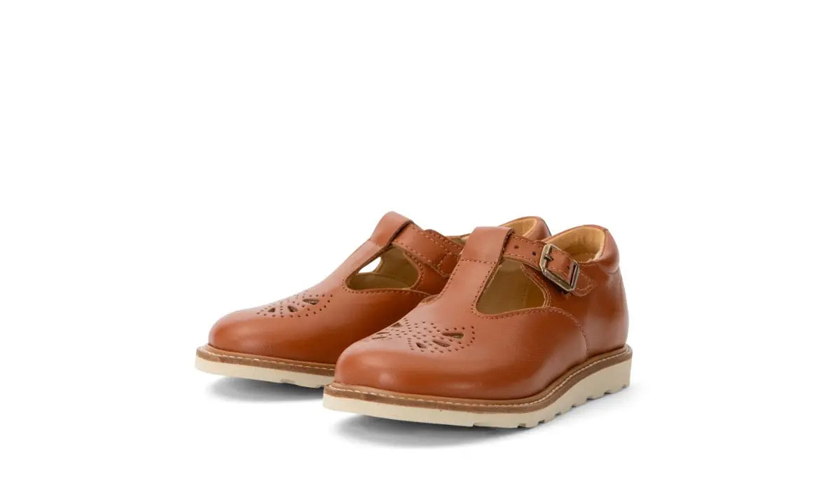 Chaussures Rosie T-bar pour enfant en cuir camel Youngsoles
