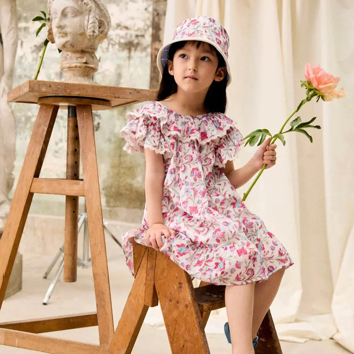 Robe Natiyana Louise Misha