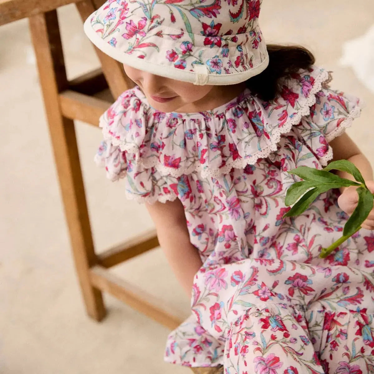 Robe Natiyana Louise Misha
