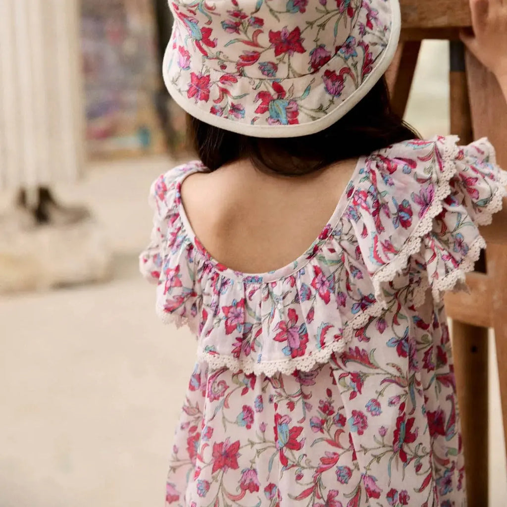 Robe Natiyana Louise Misha