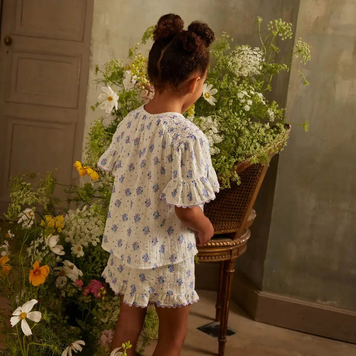 Short Vallaloid Flowers Louise Misha