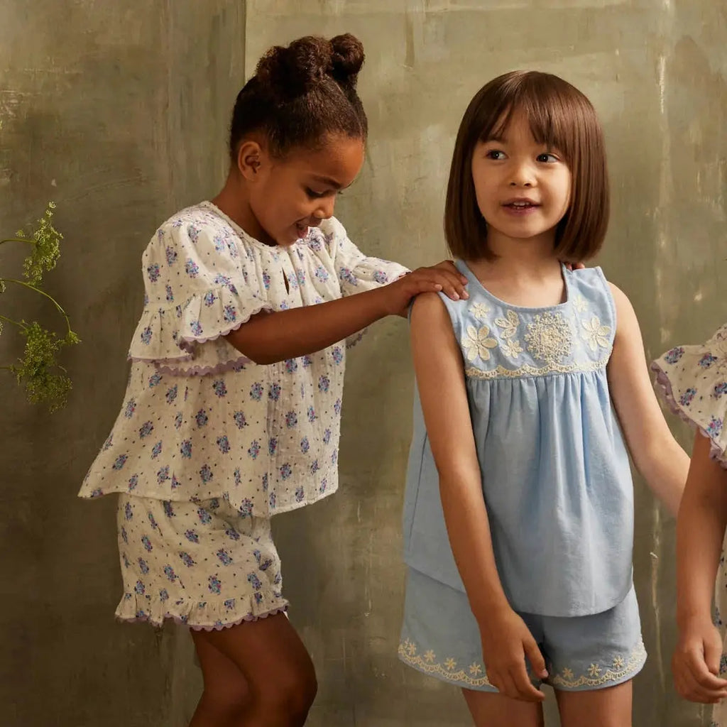 Short Vallaloid Flowers Louise Misha