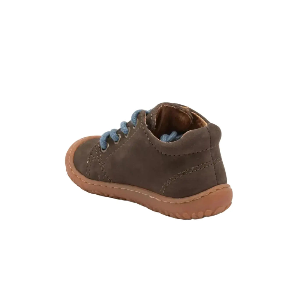 Barefoot Hale l Brown Bisgaard